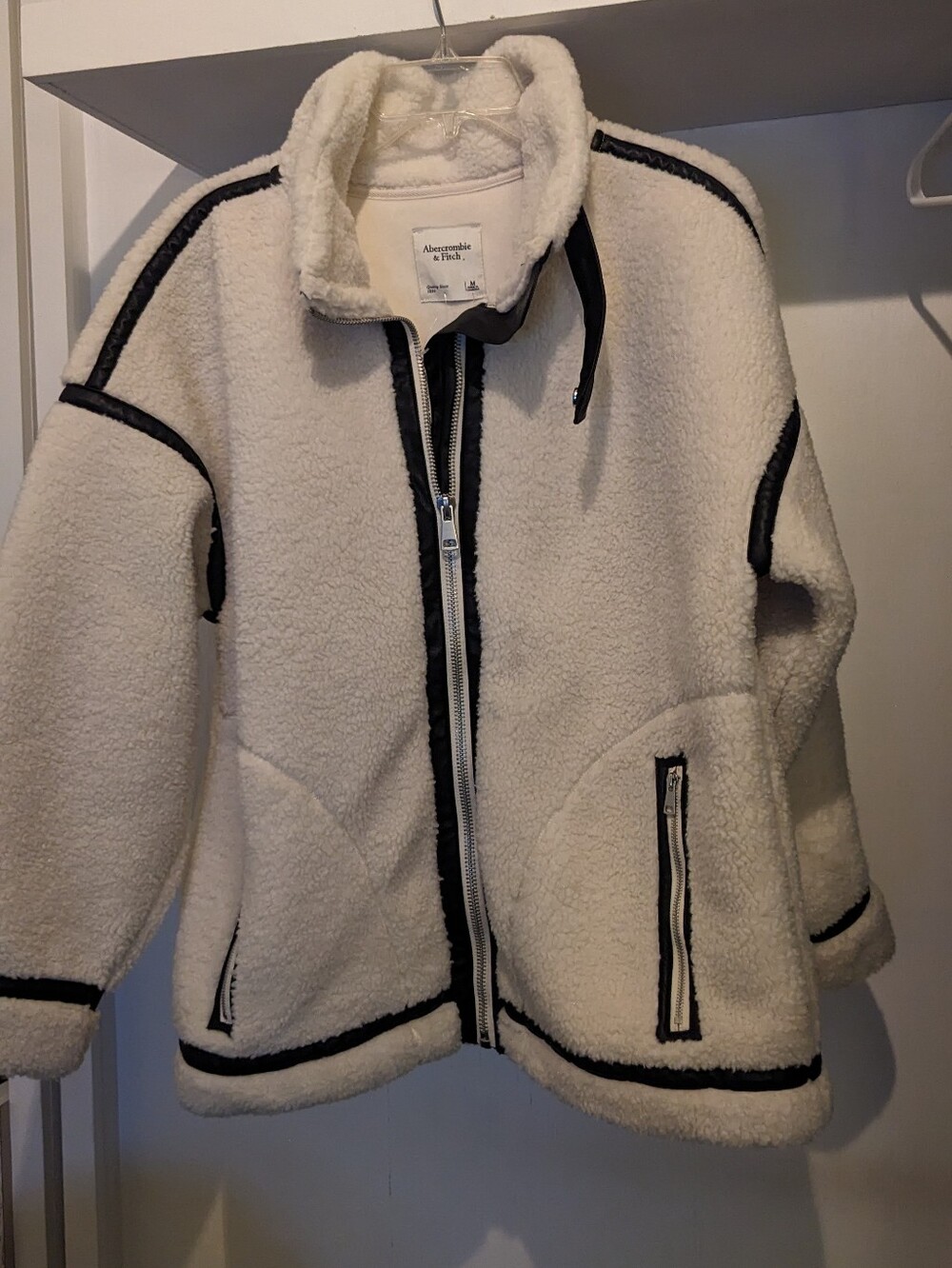 New Without Tags! Abercrombie Cream Sherpa Jacket Black Trim Aviator Oversized - Picture 2 of 12